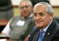 Intentan salvar de un proceso penal al presidente de Guatemala