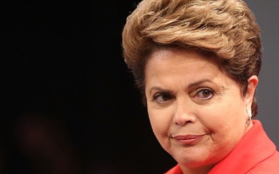 Cortes investigarán a Dilma Rousseff: su Gobierno pende de un hilo
