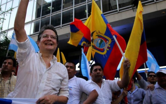 Ecuador: más movimientos respaldan al candidato opositor Guillermo Lasso